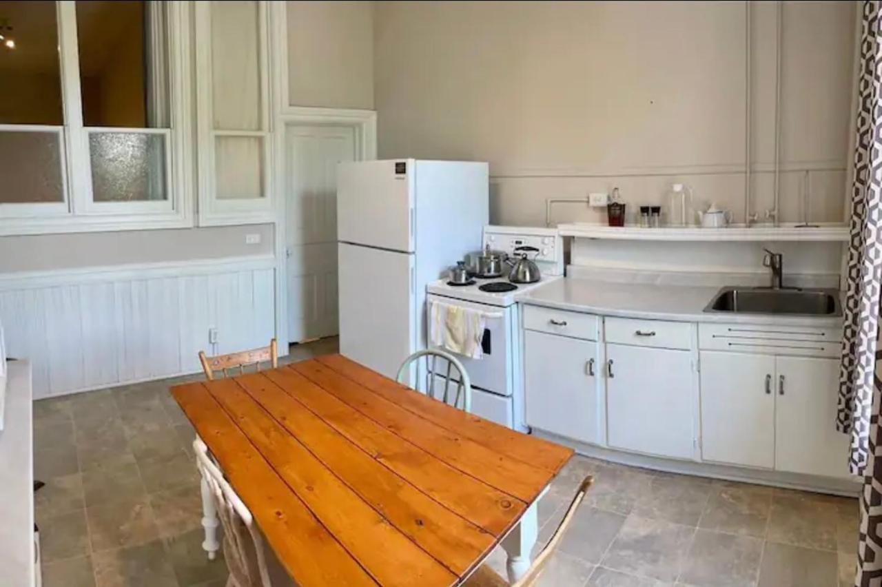 Appartement 32 Ontario St à Stratford Extérieur photo